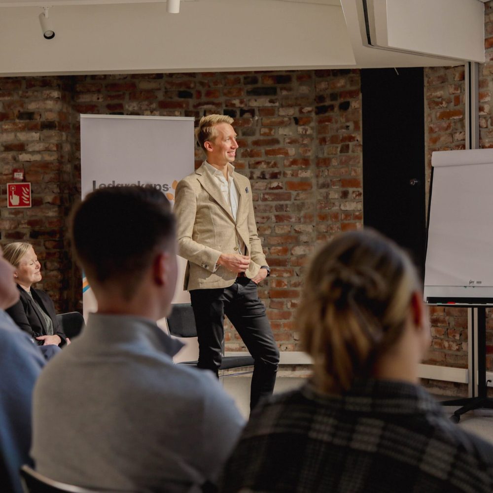 Alumn Markus Strandvall föreläser på alumnträff 2025